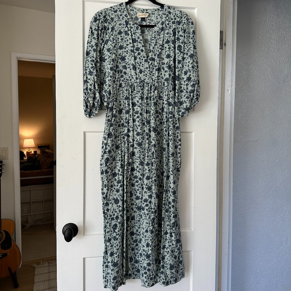 Universal Thread blue floral caftan-style dress
